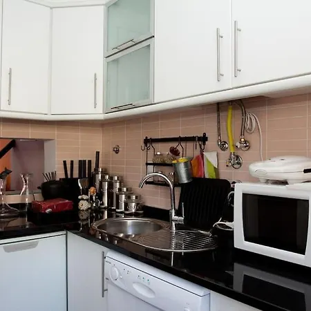 Duplex Do Pipas Lisbon